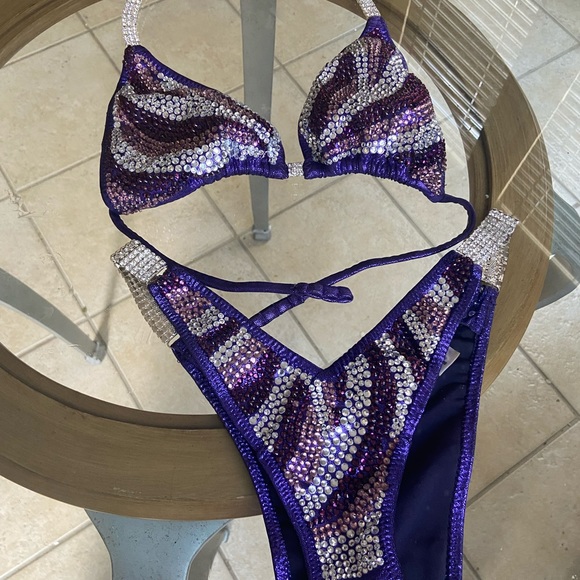 Purple rhinestone figure competition suit npc - Picture 1 of 6